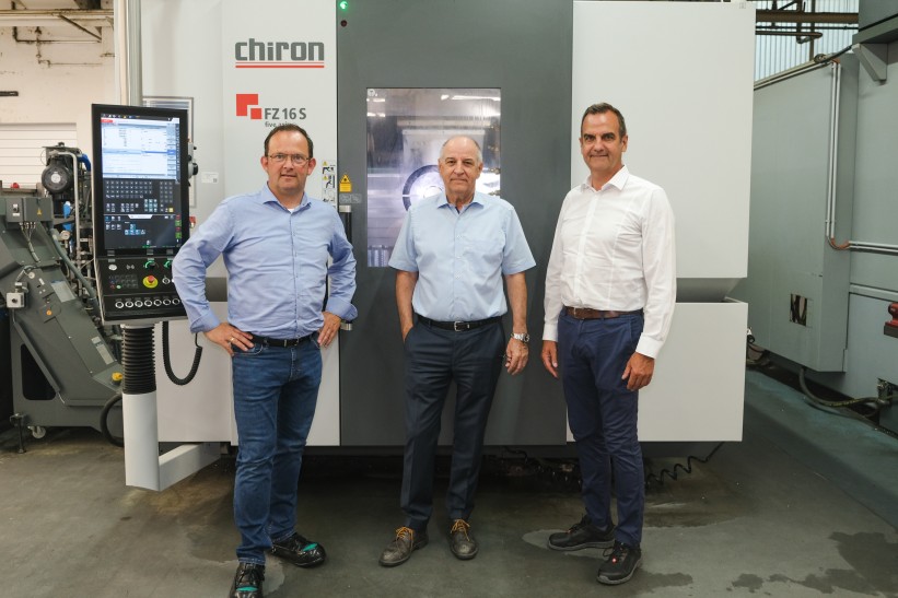  Collaborating professionally and personally to achieve project success (left to right): Markus Löhe, Key Account Manager Aerospace at the CHIRON Group, Timm Dinges, Managing Director of AMAG components in Karlsruhe, and Andreas Pitz, Technical Consultant at the CHIRON Group 