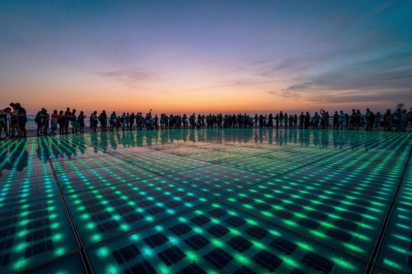  The sun monument at night 