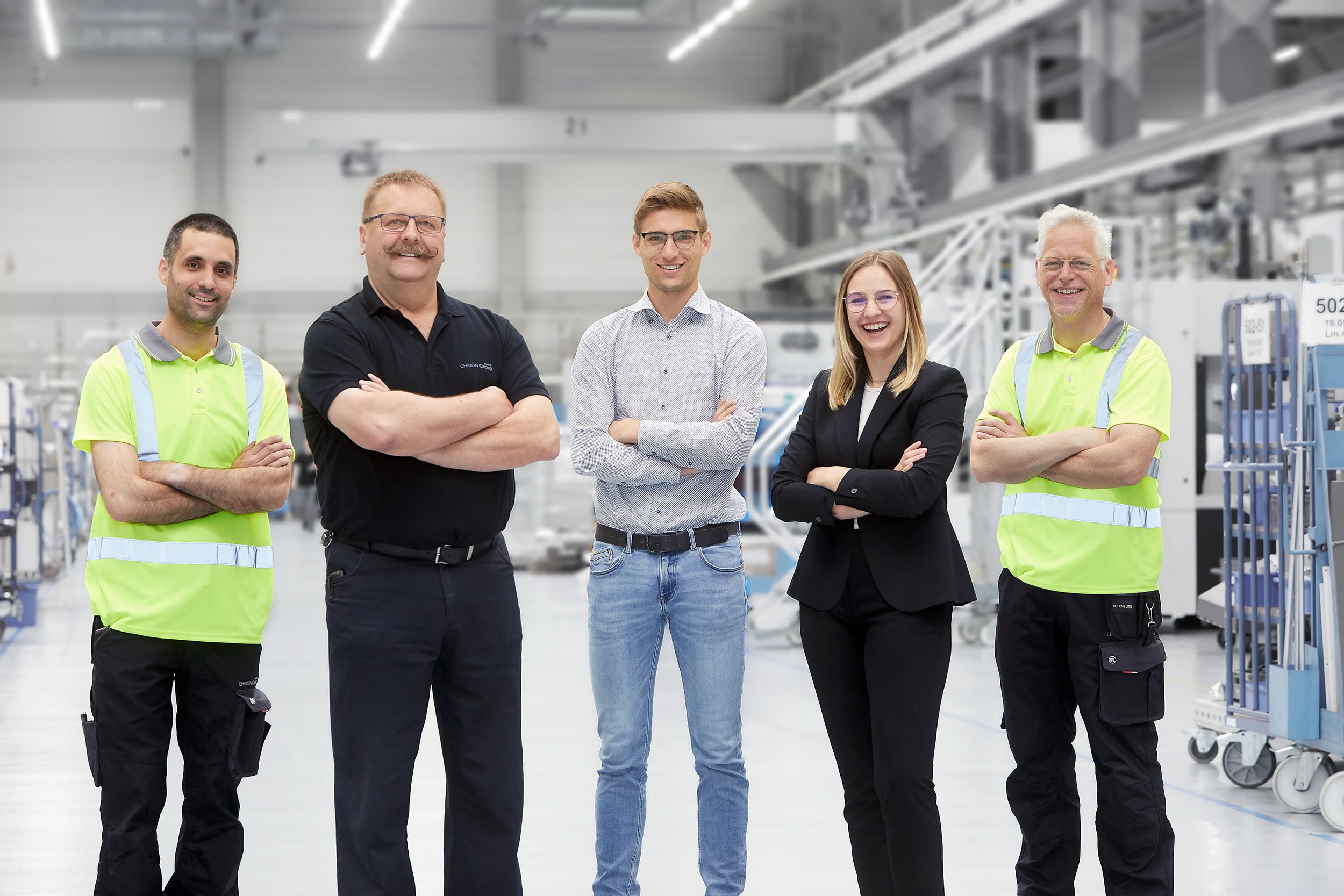 Committed and qualified employees around the world are the basis of the leading market position and growth achieved by the CHIRON Group. Committed and qualified employees around the world are the basis of the leading market position and growth achieved by the CHIRON Group.