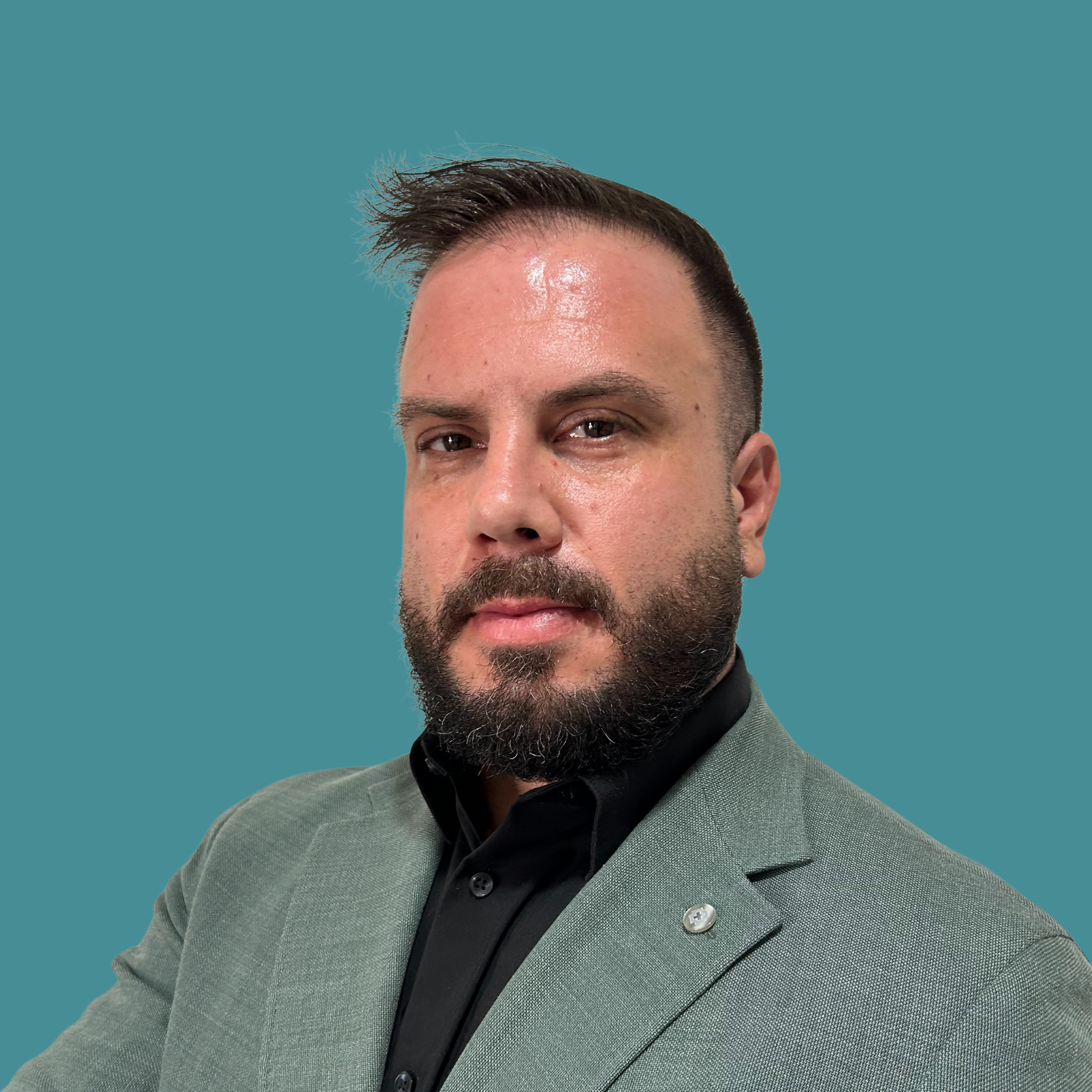 locations–querétaro–mexico–service manager-vincenzo-france–technical-support–corporate-portrait