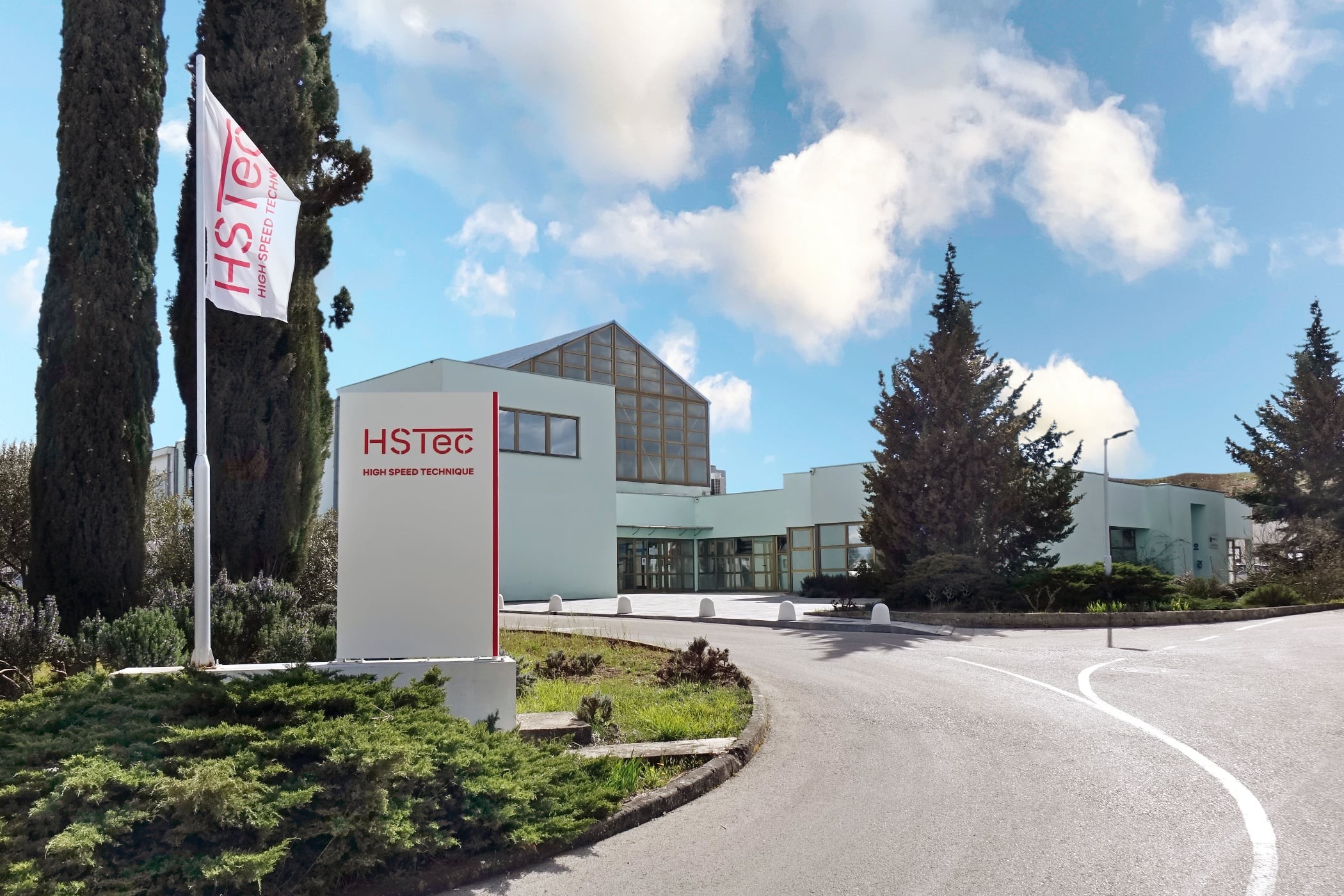 Die Mitarbeitenden am Standort Zadar in Kroatien bringen ihre Expertise bei Entwicklung, Fertigung und Reparatur von Hochgeschwindigkeits-Motorspindeln und Spannvorrichtungen ein.
