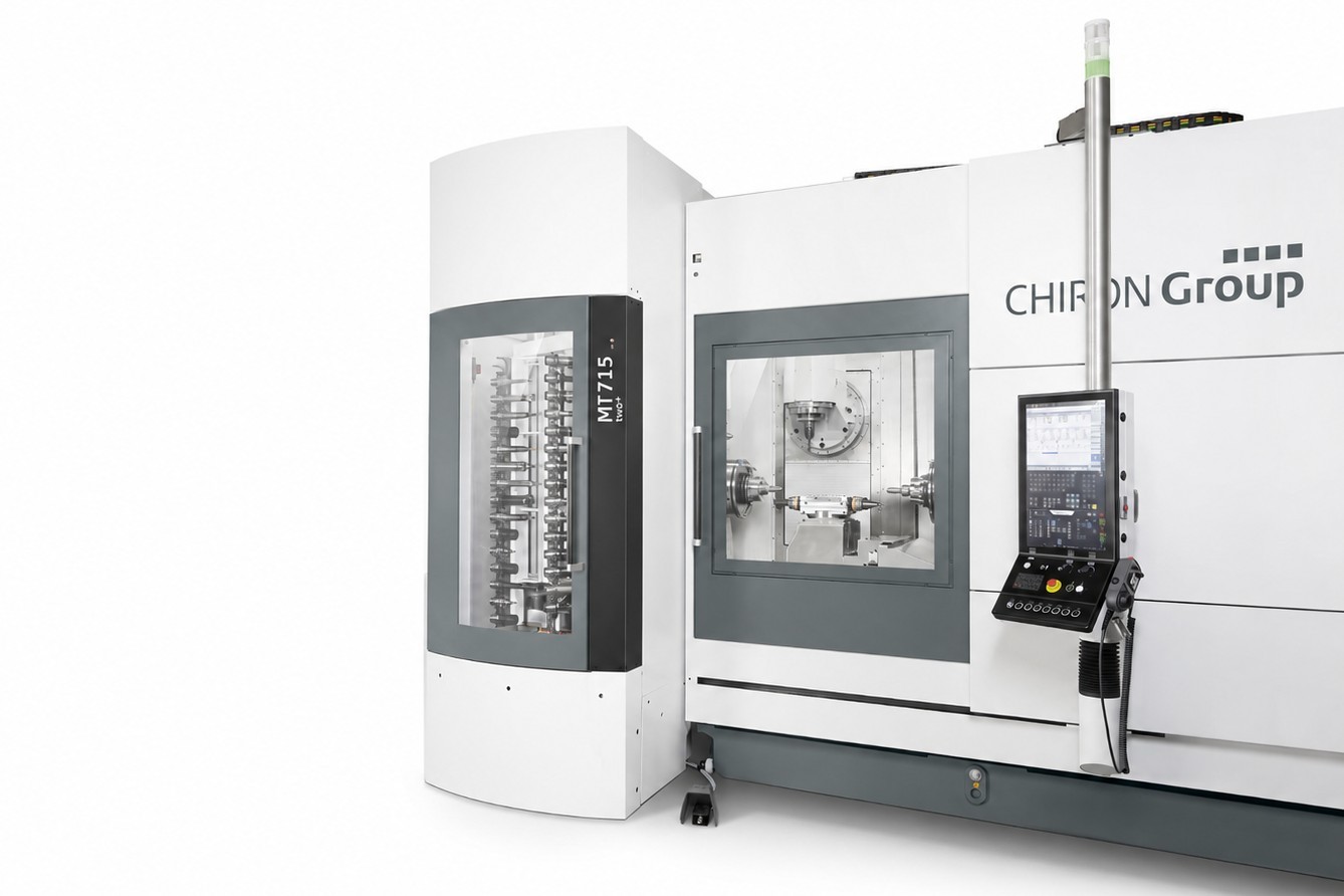 Die MT 715 two+: Im Livebetrieb neben Fräsen und Drehen mit fünf ergänzenden, integrierten Technologien für die Komplettbearbeitung komplexer Werkstücke.