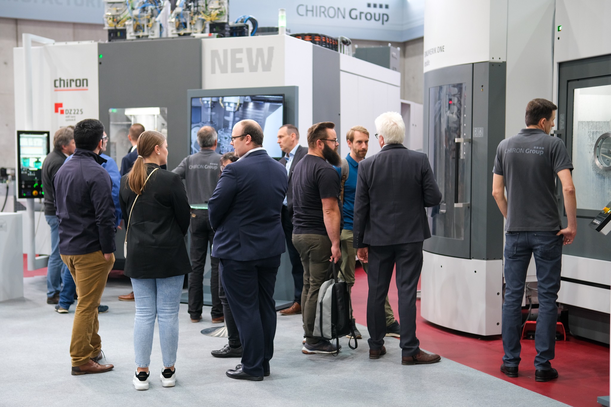 A real visitor magnet: The new DZ 22 S mill turn system 8 milling and turning center demonstrated its strengths in the unit-cost-optimized machining of e-motor housings.
