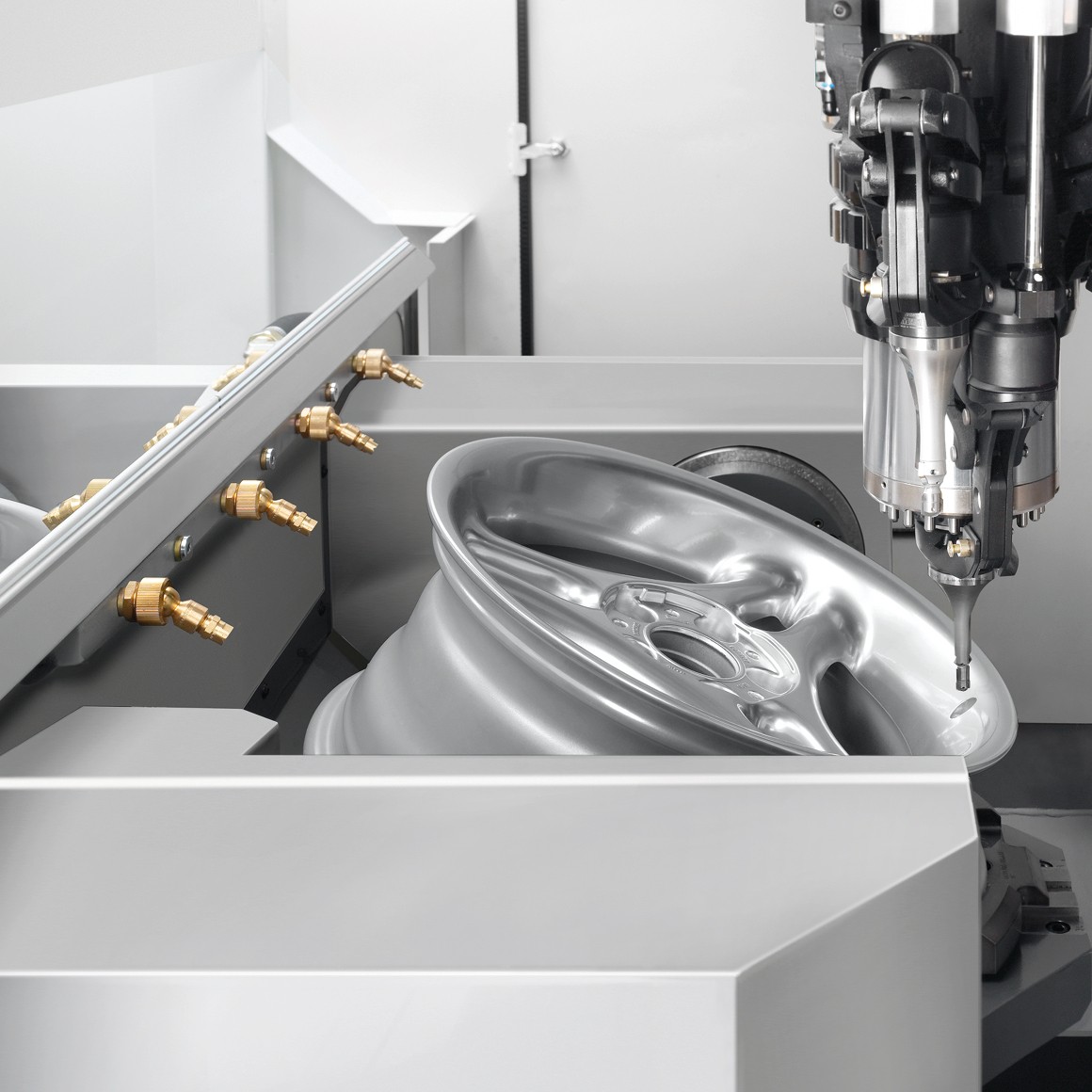 industries-automotive-single-spindle-wheel-automation-manufacturing